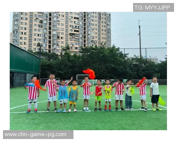 大连幼儿足球培训助力孩子成长培养团队精神与运动能力 大连幼儿足球培训助力孩子成长培养团队精神与运动能力